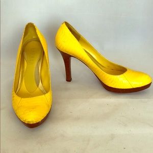 Ralph Lauren yellow snakeskin heels (size 6)